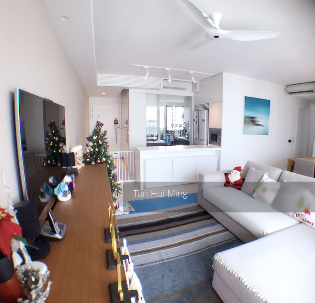 Waterfront Waves (D16), Condominium #137175242